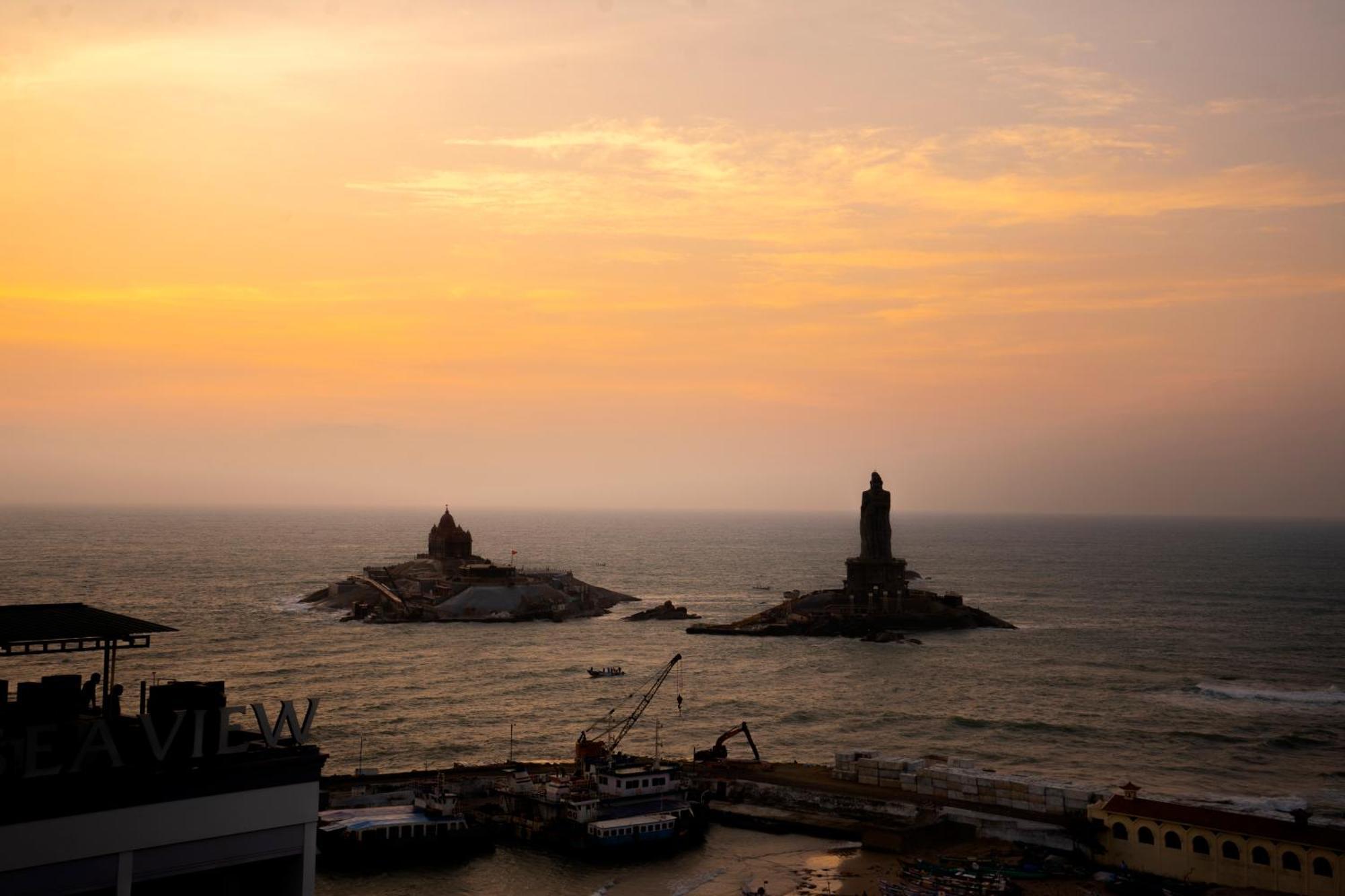 Hotel Sebaa Palace Kanyakumari Exteriör bild