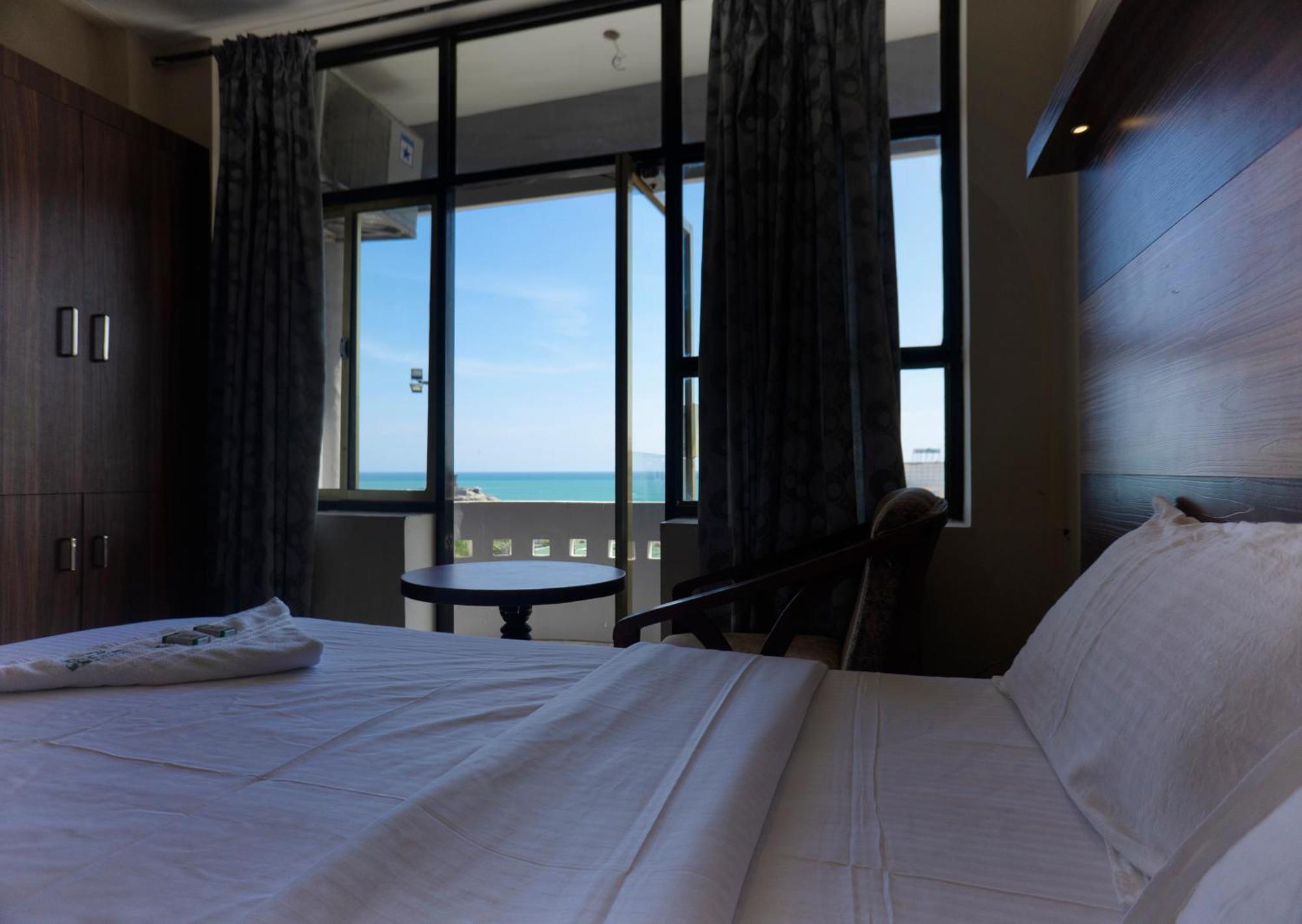 Hotel Sebaa Palace Kanyakumari Exteriör bild
