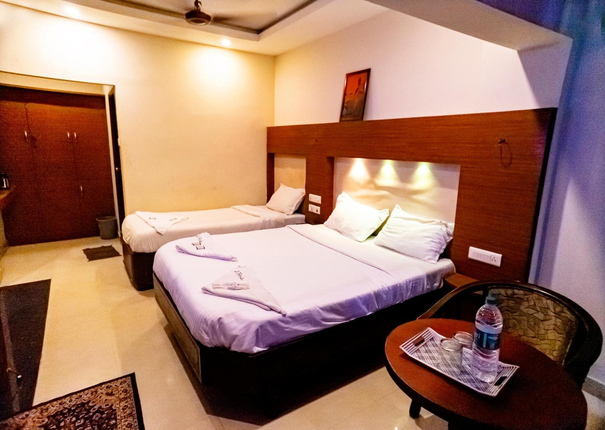 Hotel Sebaa Palace Kanyakumari Exteriör bild