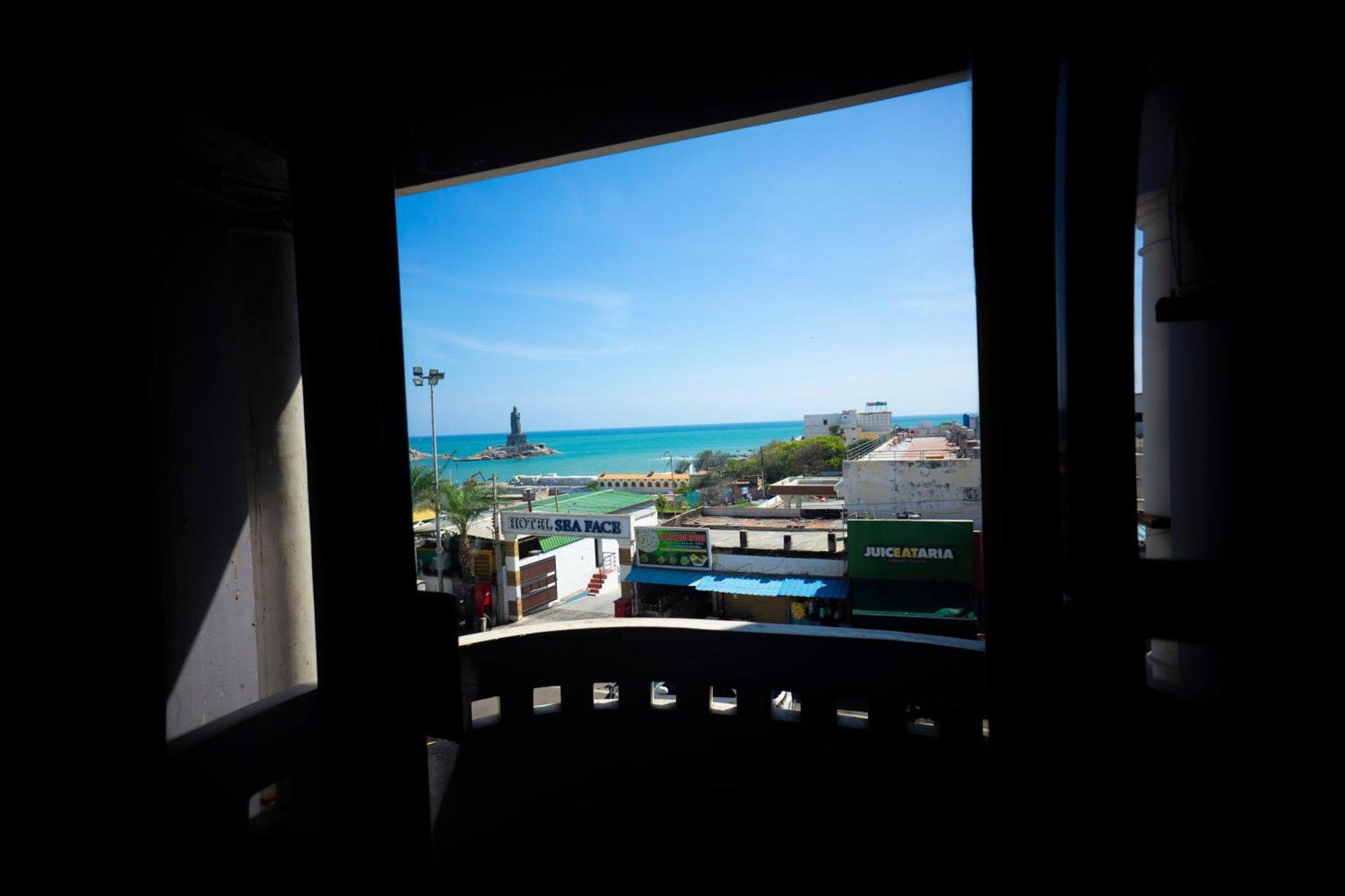 Hotel Sebaa Palace Kanyakumari Exteriör bild