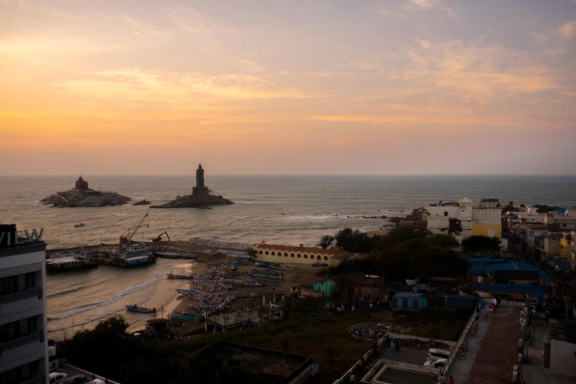 Hotel Sebaa Palace Kanyakumari Exteriör bild